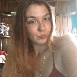 Meet your Posher, Tessa